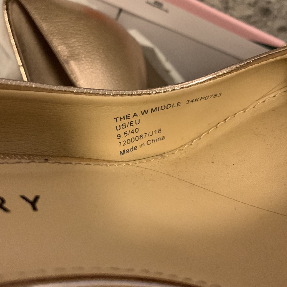 💃👠Katy Perry Women's The A.W Middie-Smooth Metallic Pump Rose Gold 9.5 👠💃 - Picture 15 of 16